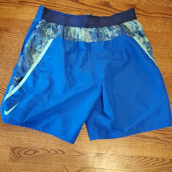 Nike men large swimtrunks - Picture 6 of 7